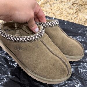 UGG Girl olive tasmen Slippers